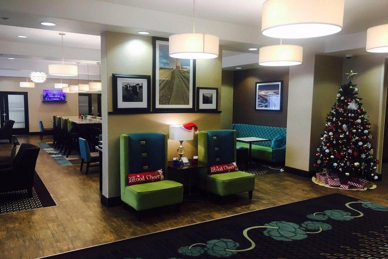 Hampton Inn Saskatoon South Exterior foto
